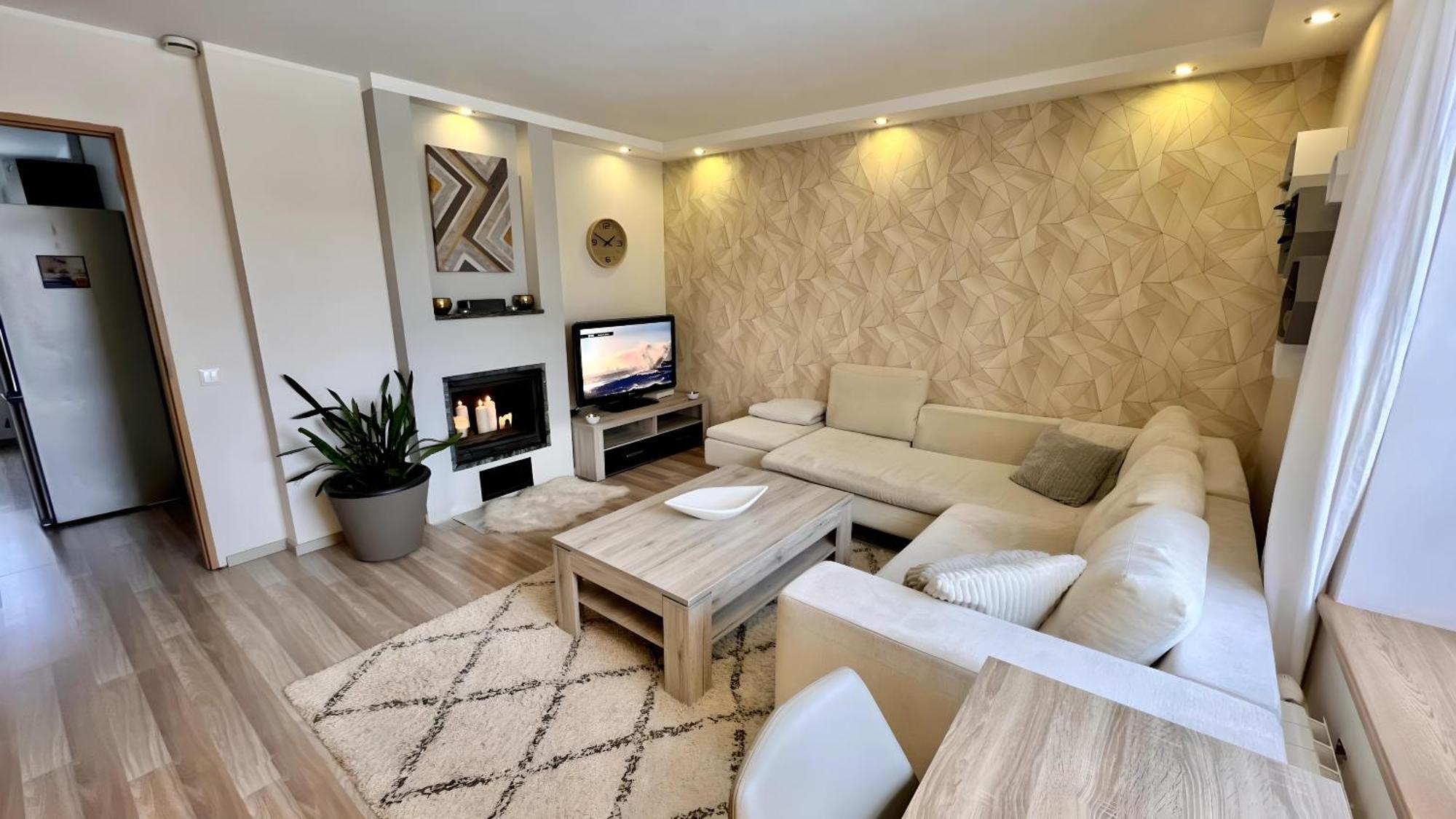 Apartament Historic Charm - Cozy Nordic Retreat In Time-Honored Residency Tallin Zewnętrze zdjęcie